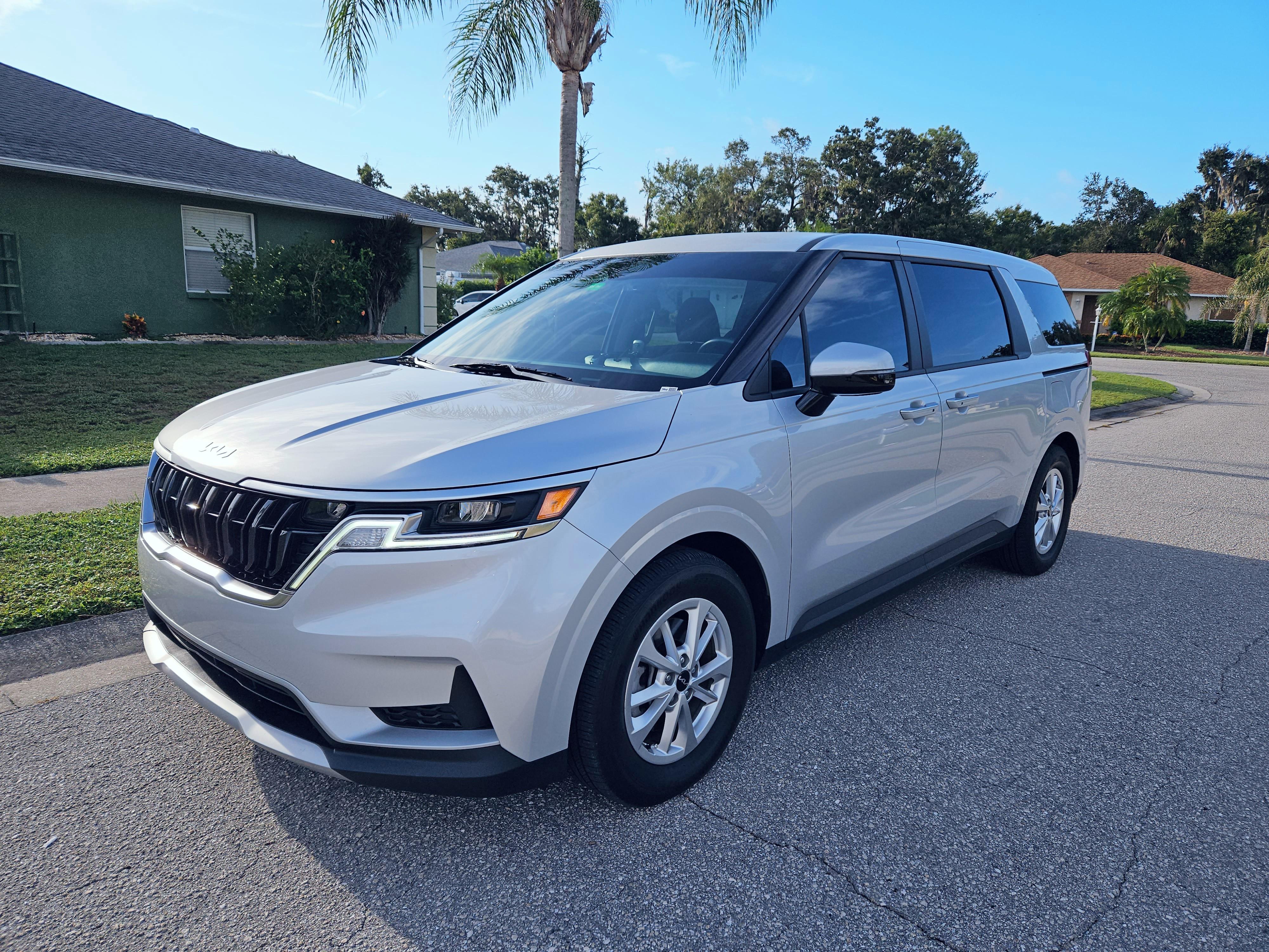 Kia Carnival 2023 in Sarasota, FL