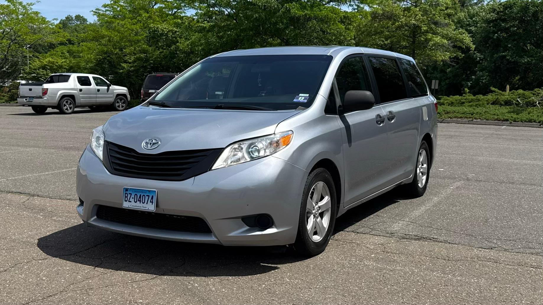 Toyota Sienna 2015 in Bridgeport, CT