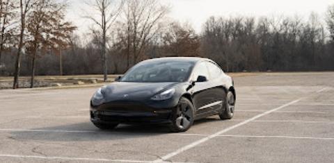 Tesla Model 3 2023