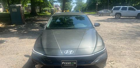 Hyundai Elantra 2025