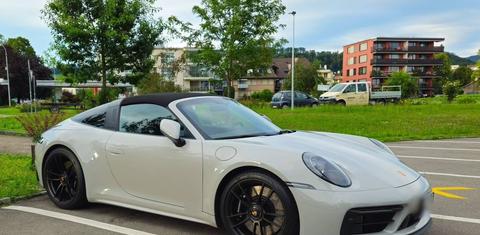 Porsche 911 2023