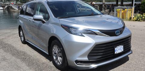 Toyota Sienna 2024