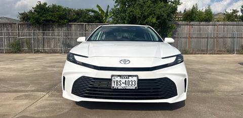 Toyota Camry Hybrid 2026
