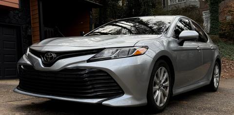 Toyota Camry 2019