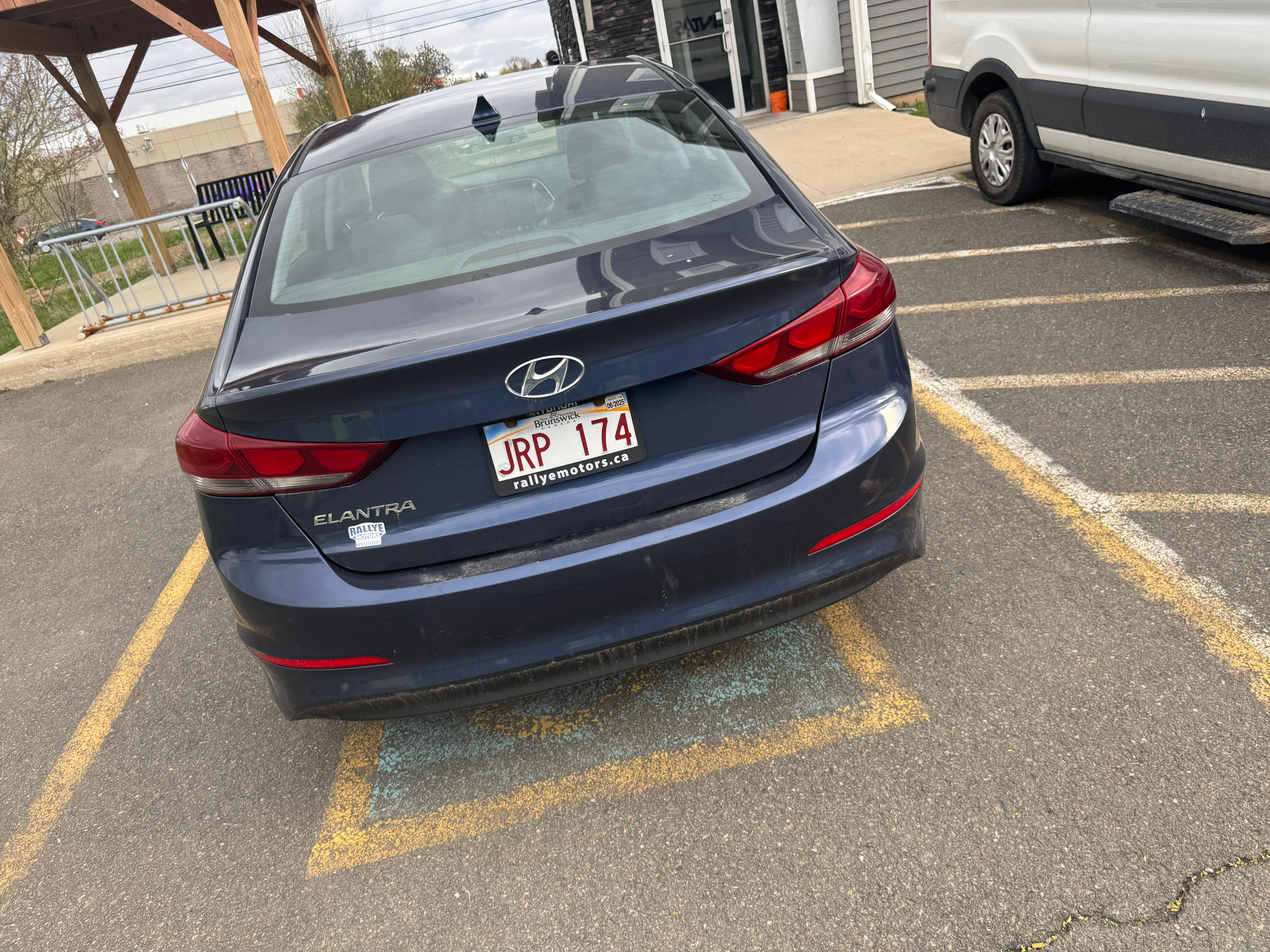 Hyundai Elantra 2018 à 