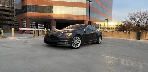 Tesla Model S 2016