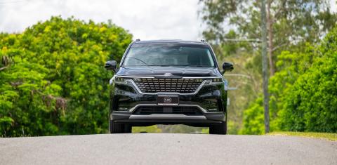 Kia CARNIVAL 2021