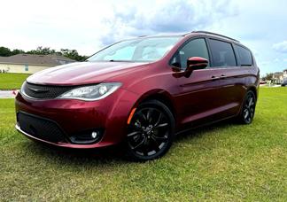 Catégorie de véhicule : Chrysler Pacifica