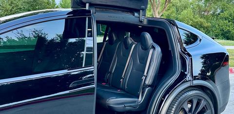 Tesla Model X 2022