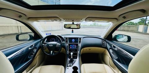 INFINITI Q50 2015