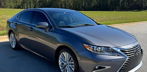 Lexus ES 2018