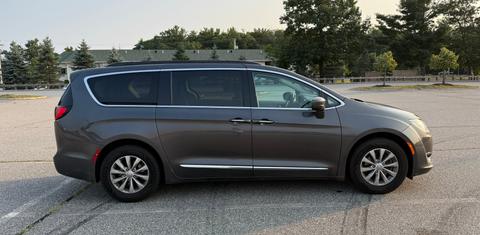 Chrysler Pacifica 2017