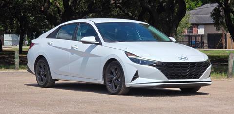 Hyundai Elantra 2021