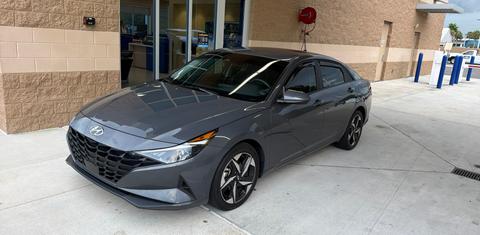 Hyundai Elantra 2023