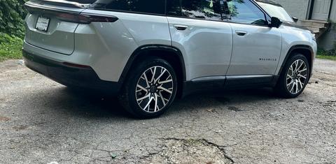 Jeep Wagoneer S 2025