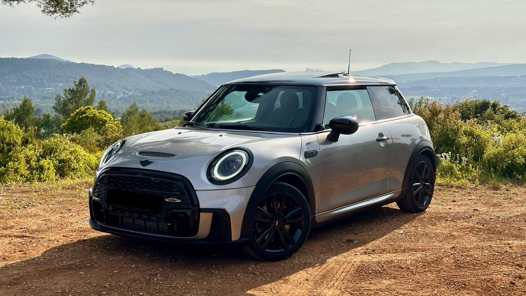 MINI HATCH 3 PORTES 2023 à Le Beausset
