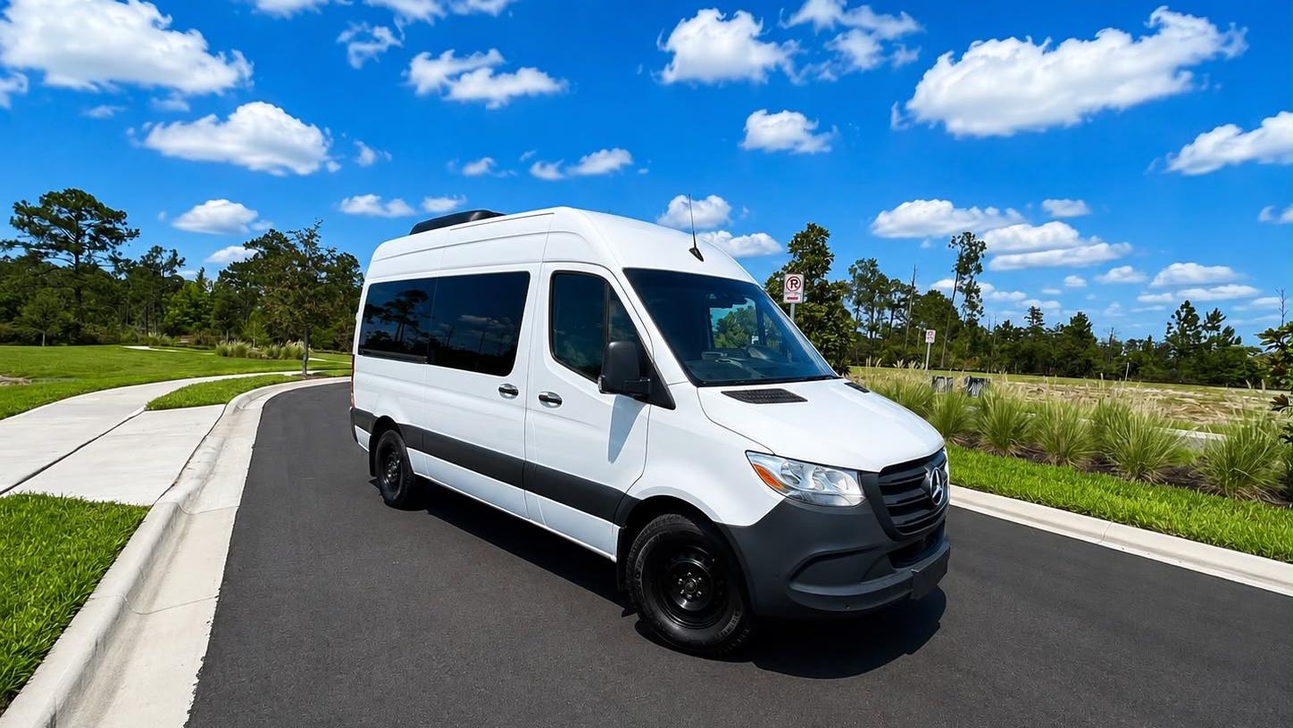 Mercedes-Benz Sprinter 2024 in Orlando, FL