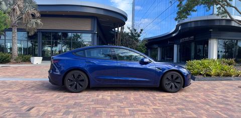 Tesla Model 3 2025