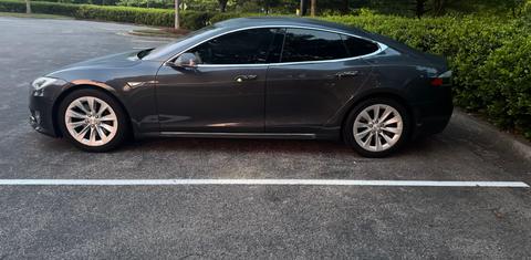 Tesla Model S 2016