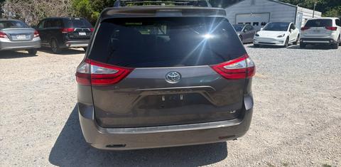 Toyota Sienna 2017