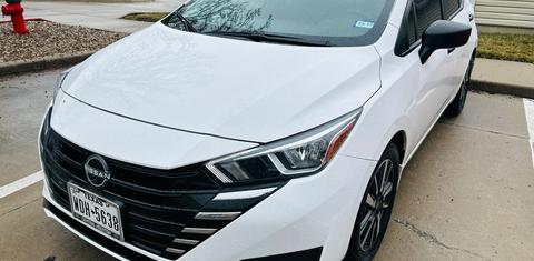 Nissan Versa 2024