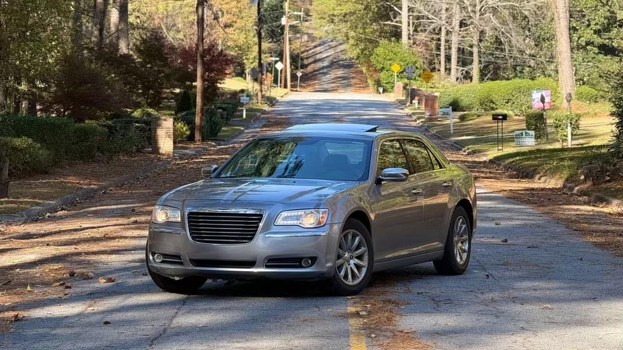 Chrysler 300 2013 in Atlanta, GA