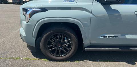 Toyota Sequoia 2024