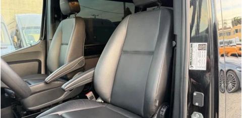 Mercedes-Benz Sprinter Crew 2024
