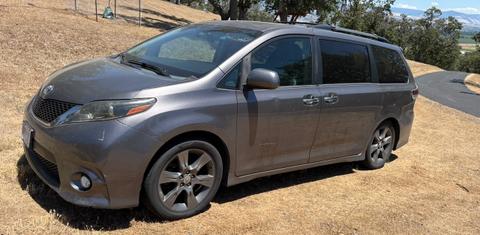 Toyota Sienna 2015