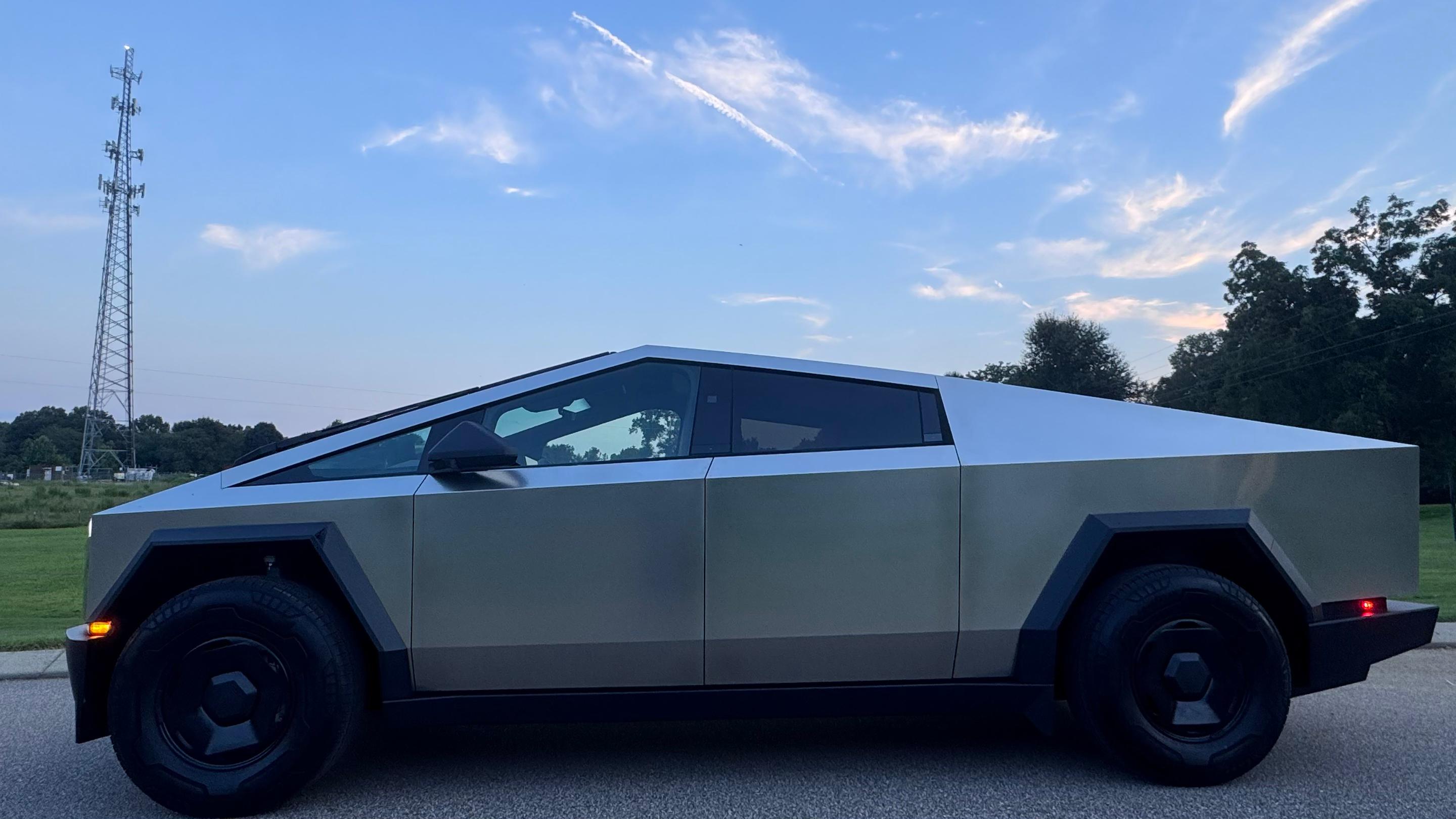 Tesla Cybertruck 2026 in Memphis, TN