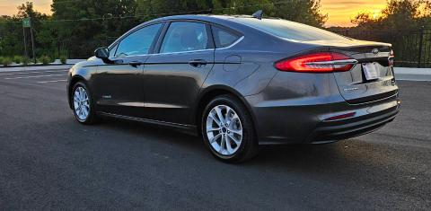 Ford Fusion Hybrid 2019