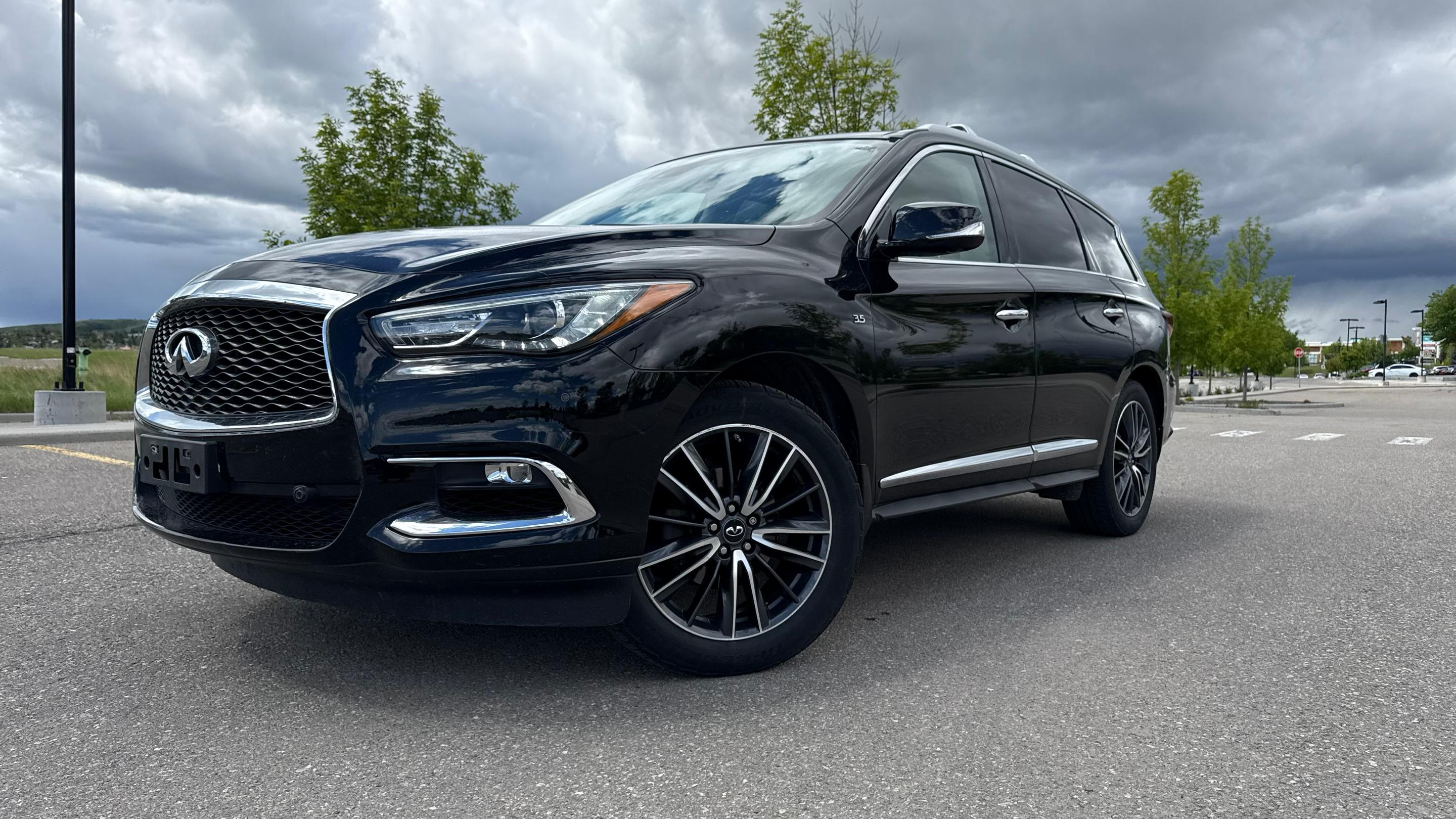 INFINITI QX60 2017 in Calgary, AB