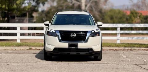 Nissan Pathfinder 2024