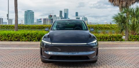 Tesla Model Y 2026
