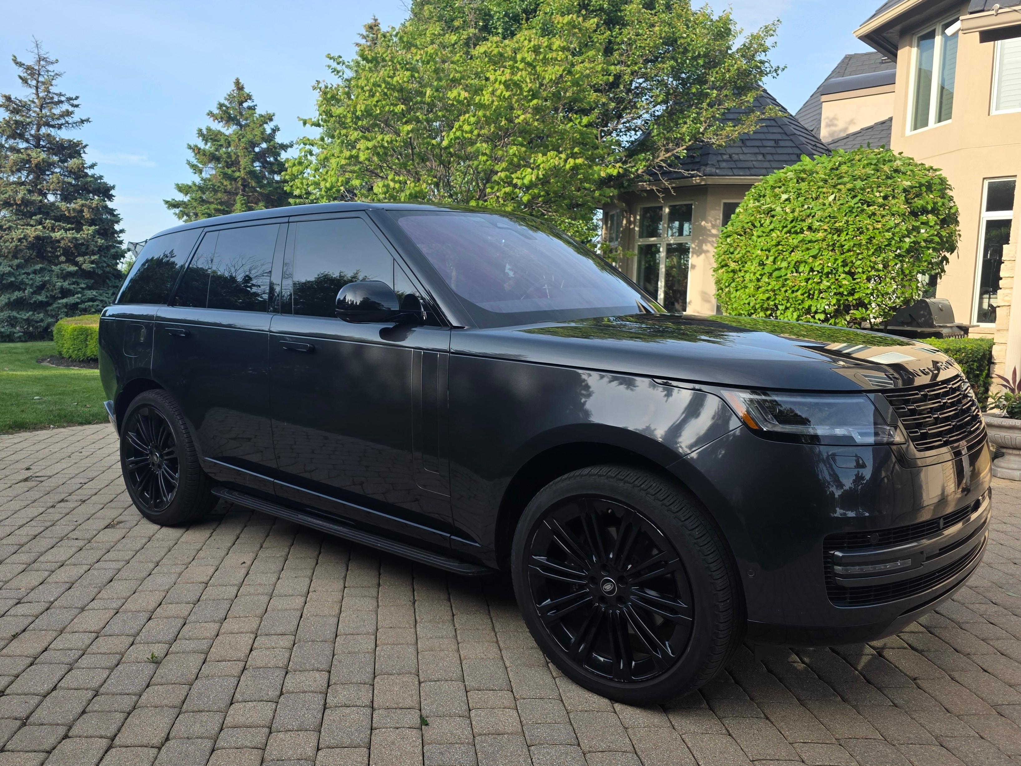Land Rover Range Rover 2023 in 