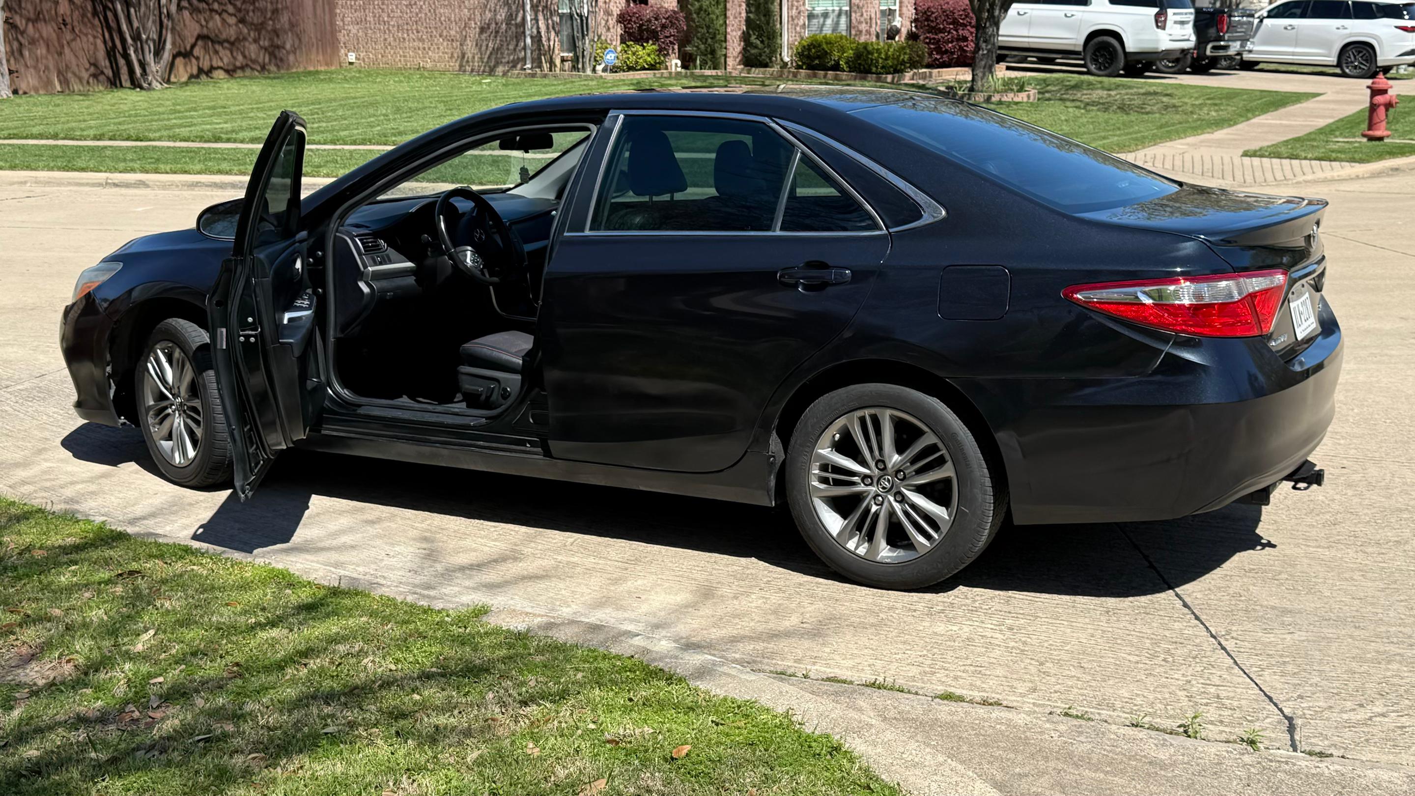 Toyota Camry 2016 in Grand Prairie, TX