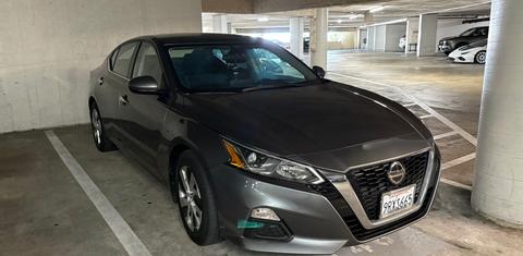 Nissan Altima 2020