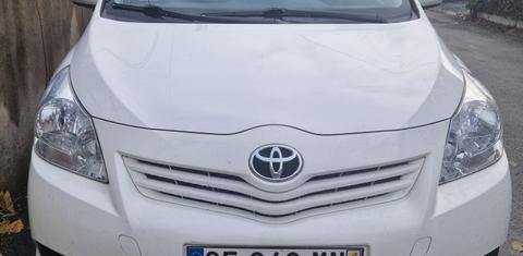 Toyota VERSO 2012