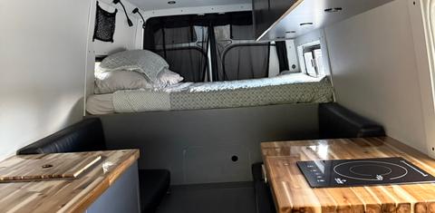 Mercedes-Benz Sprinter Cargo 2024