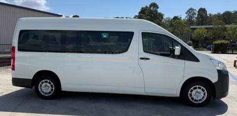 Toyota HIACE 2022