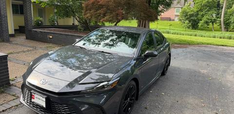 Toyota Camry Hybrid 2025