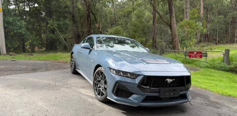 Ford MUSTANG 2025