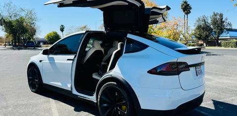 Tesla Model X 2020