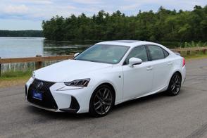 Lexus IS car