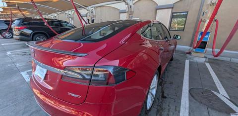 Tesla Model S 2014
