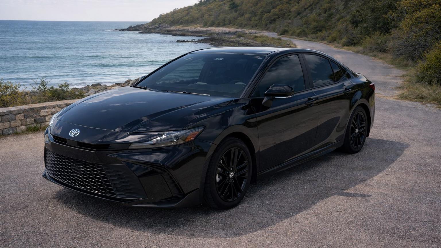 Toyota Camry Hybrid 2025 in Tampa, FL