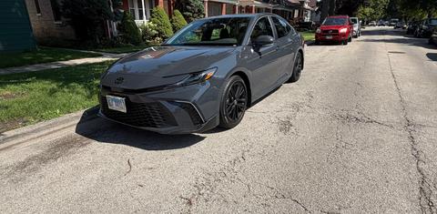 Toyota Camry Hybrid 2026