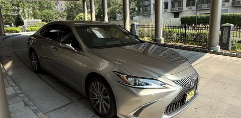 Lexus ES 2019