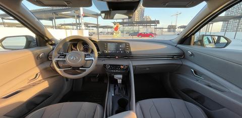 Hyundai Elantra 2022