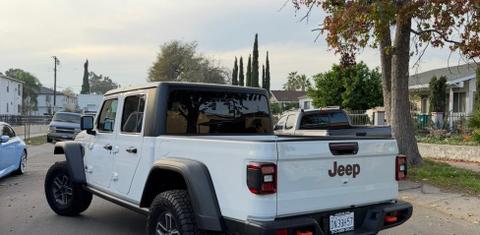 Jeep Gladiator 2025